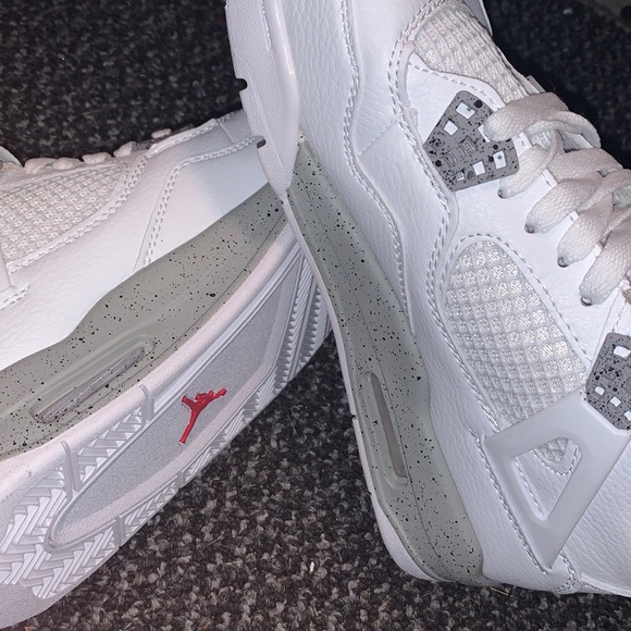 COPY - “oreo 4s” jordans ☑️